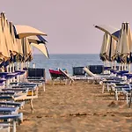 Bright Close To The Sea Appartamento