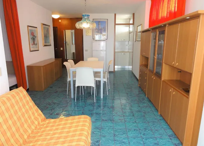 Bright Close To The Sea Daire Bibione