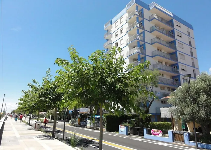 Bright Close To The Sea * Bibione